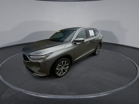 Used 2024 Acura MDX SH-AWD w/ Technology Package image 4