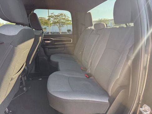 Used 2024 RAM 2500 Big Horn AWD/4WD image 21