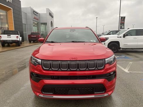 Certified 2022 Jeep Compass Limited w/ (RED) Package image 6