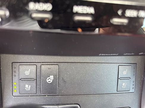 Used 2021 Lexus IS 350 F Sport w/ Accessory Package AWD/4WD image 18