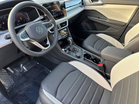 New 2026 Volkswagen Taos SEL AWD/4WD image 9