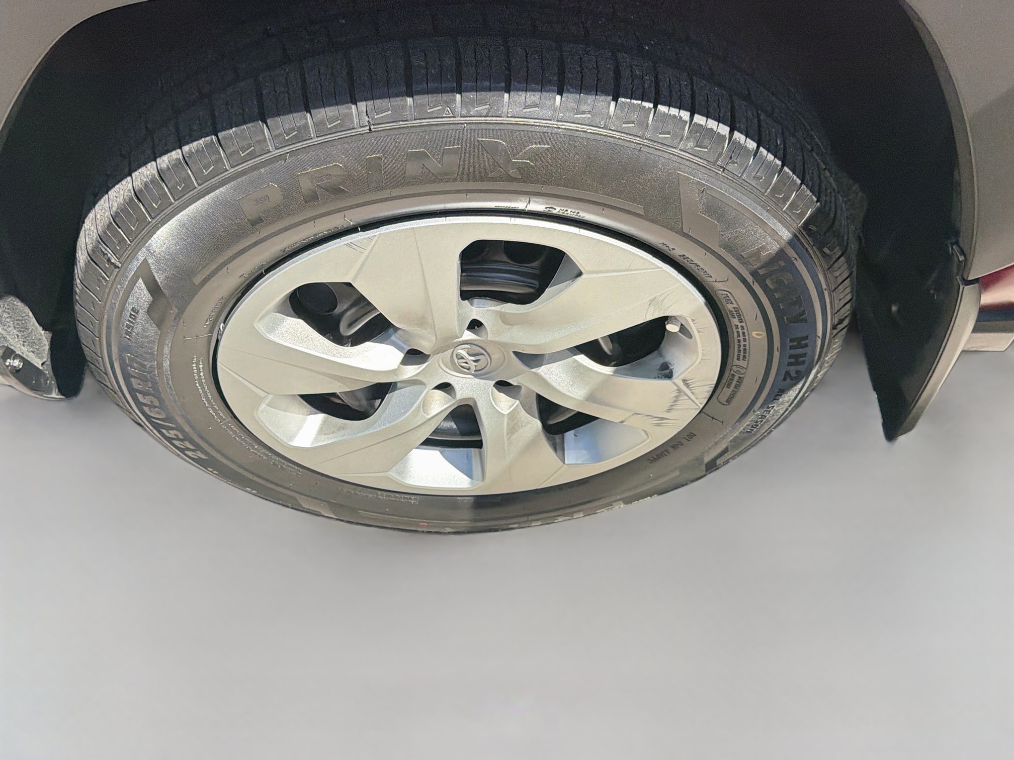 Used 2023 Toyota RAV4 LE AWD/4WD image 36