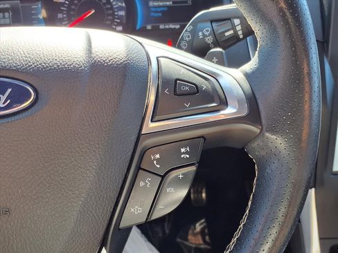 Certified 2022 Ford Edge ST w/ Equipment Group 401A image 18