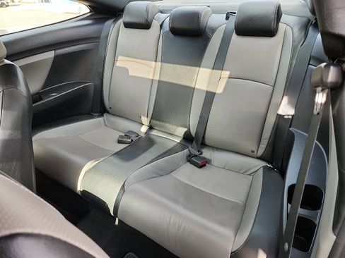 Used 2017 Honda Civic EX-L image 10