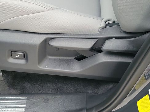 New 2025 Toyota Tacoma SR5 image 29