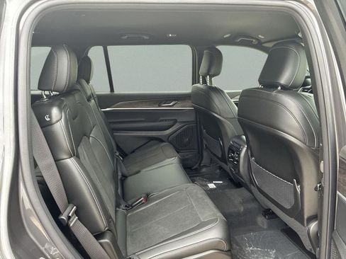New 2026 Jeep Grand Cherokee L 4WD image 25