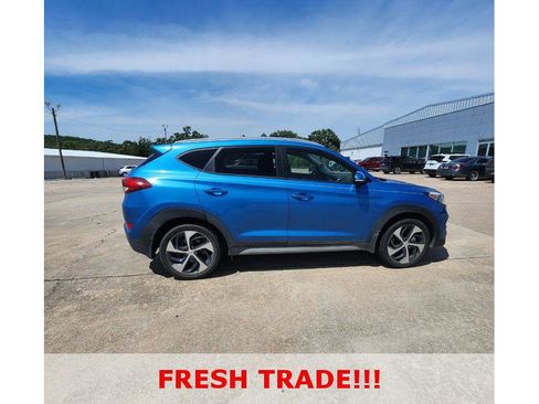Used 2017 Hyundai Tucson Sport FWD image 4