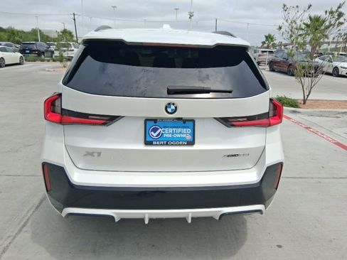 Used 2025 BMW X1 xDrive28i w/ M Sport Package AWD/4WD image 5
