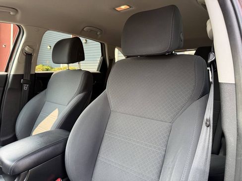 Used 2017 Kia Sorento AWD image 16