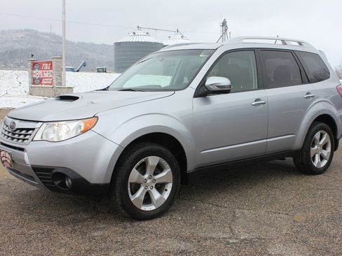 Used 2011 Subaru Forester 2.5XT Touring w/ Popular Equipment Group 1B image 1