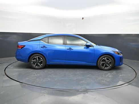 Used 2024 Nissan Sentra SV FWD image 10