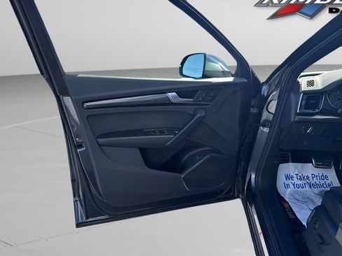 Used 2022 Audi SQ5 Premium w/ Convenience Package image 10