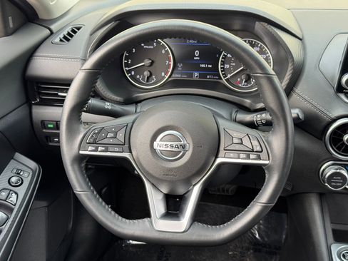 Used 2021 Nissan Sentra SV FWD image 18