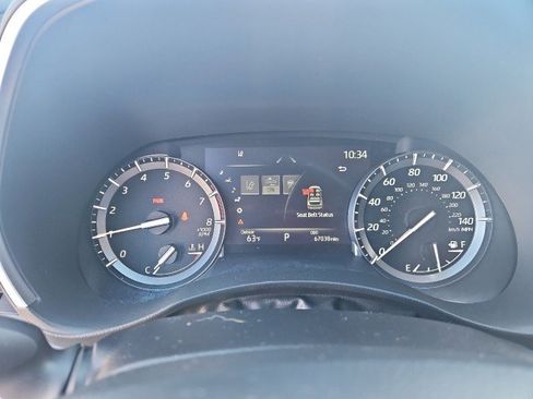 Used 2021 Toyota Highlander XLE image 14