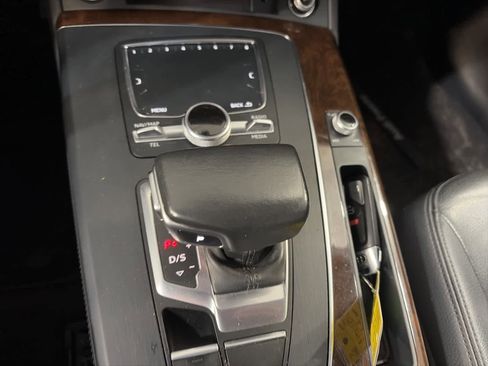 Used 2019 Audi Q5 2.0T Premium Plus w/ Premium Plus Package image 28