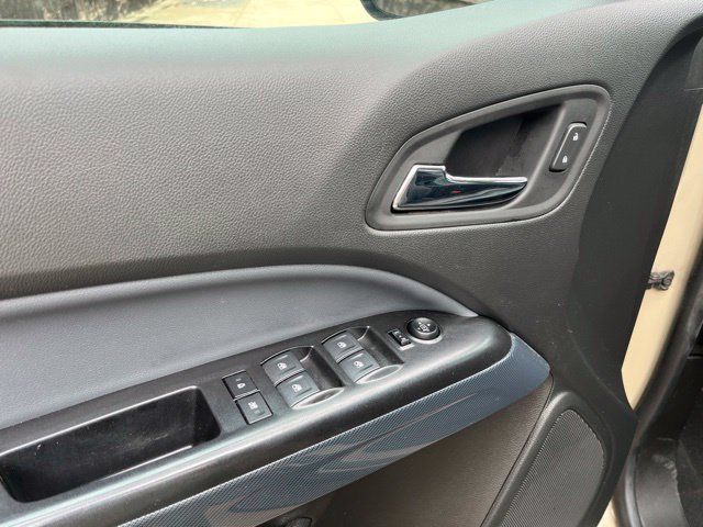 Used 2022 Chevrolet Colorado Z71 RWD image 13