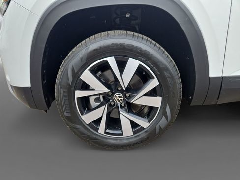 Used 2022 Volkswagen Atlas Cross Sport SE image 15