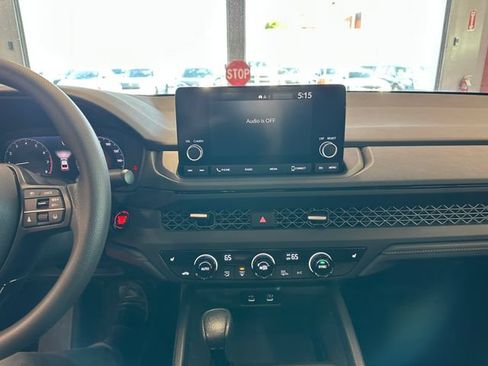 Used 2023 Honda Accord EX image 23