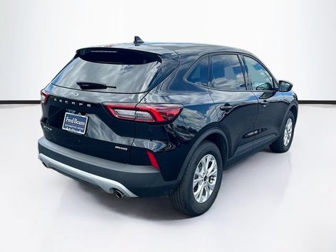 Used 2025 Ford Escape Active w/ Cold Weather Package AWD/4WD image 9