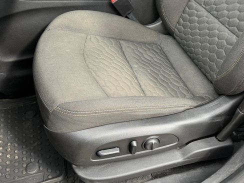 Used 2018 Chevrolet Equinox LT w/ Sun & Infotainment Package image 28