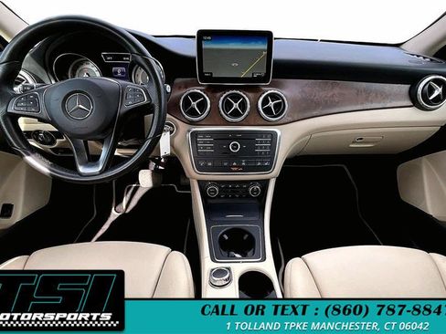 Used 2016 Mercedes-Benz GLA 250 4MATIC image 16