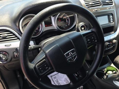 Used 2017 Dodge Journey SXT w/ Comfort/Convenience Group AWD/4WD image 7
