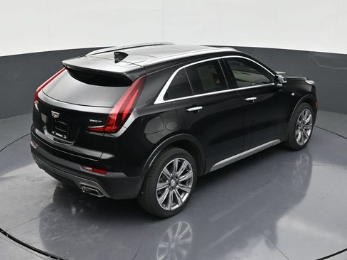 Certified 2023 Cadillac XT4 Premium Luxury FWD image 17