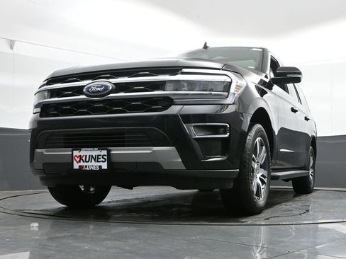 Used 2024 Ford Expedition Max Limited AWD/4WD image 46
