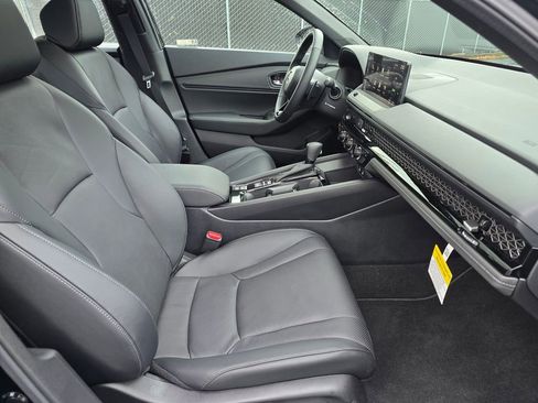 Certified 2025 Honda Accord Sport image 5