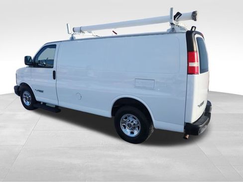 Used 2014 Chevrolet Express 2500 image 8
