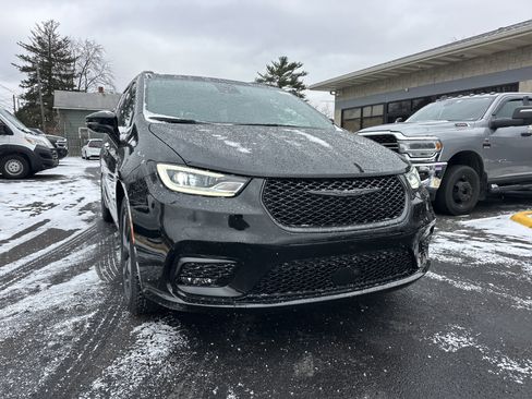 New 2026 Chrysler Pacifica Select image 18