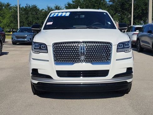 Used 2024 Lincoln Navigator Reserve AWD/4WD image 2