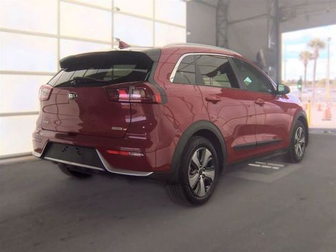 Used 2017 Kia Niro LX FWD image 5