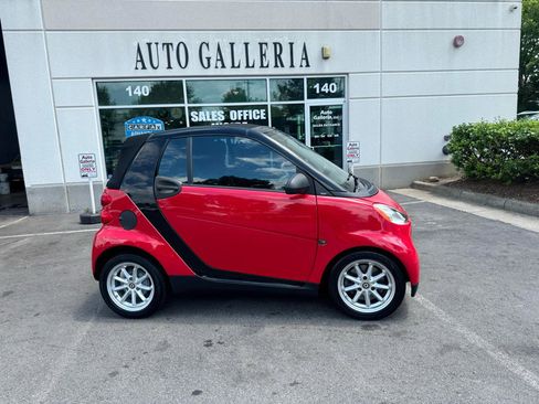 Used 2009 smart fortwo passion RWD image 2