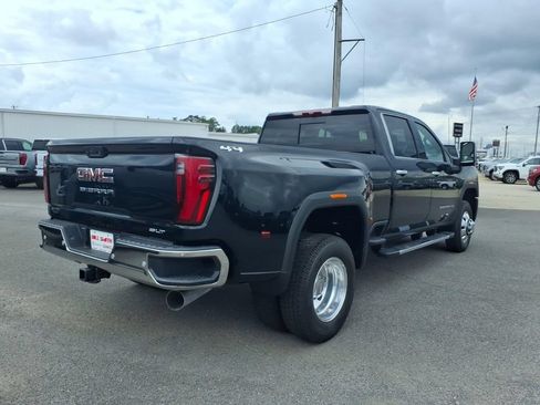 New 2026 GMC Sierra 3500 SLT w/ SLT Convenience Package AWD/4WD image 7