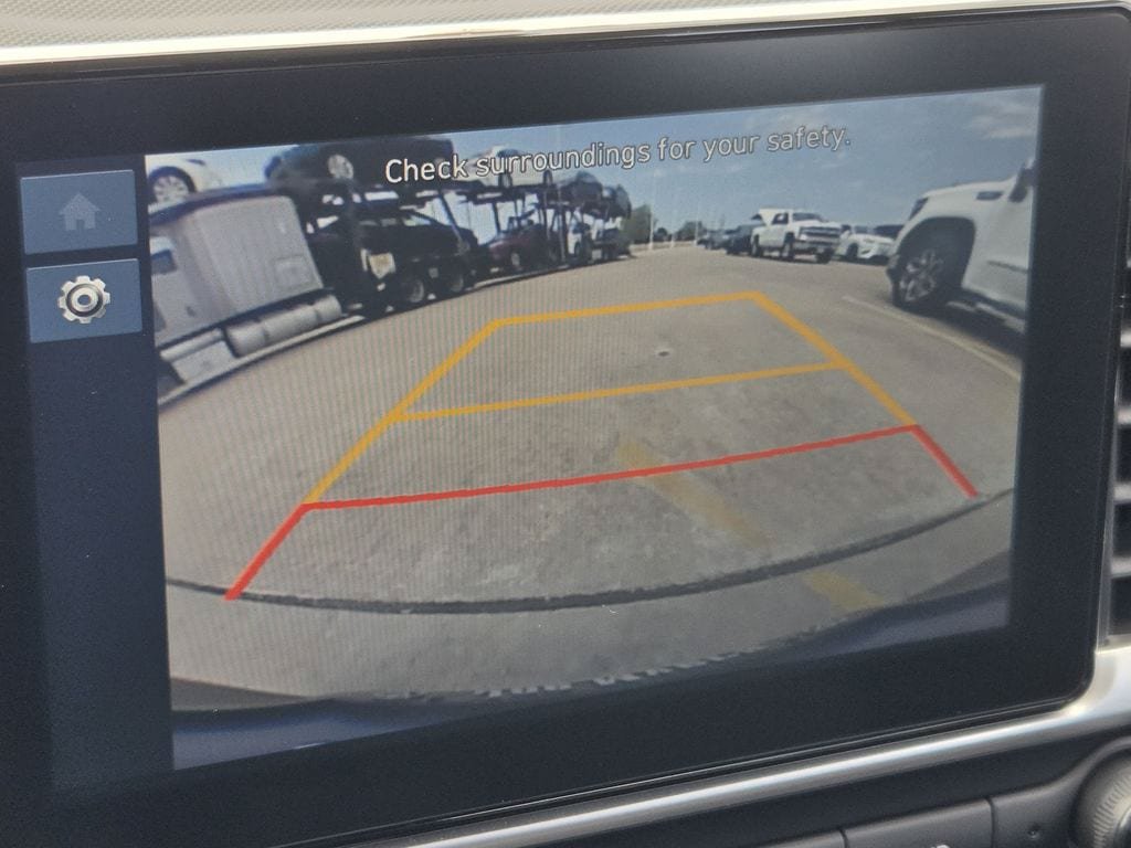 Used 2025 Hyundai Venue SE FWD image 18