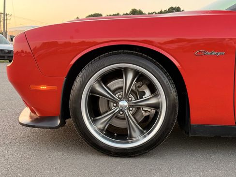 Used 2022 Dodge Challenger GT RWD image 6