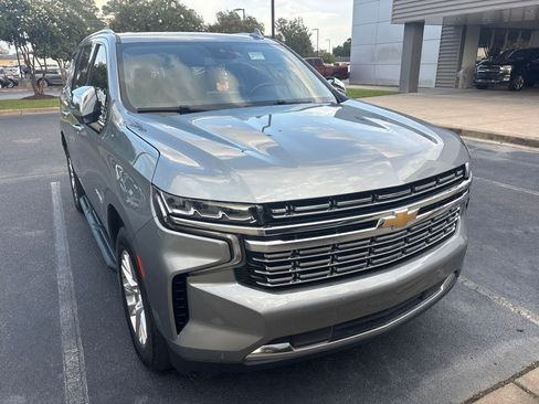 Used 2023 Chevrolet Tahoe Premier AWD/4WD image 11