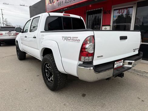 Used 2014 Toyota Tacoma PreRunner w/ Limited Package RWD image 6