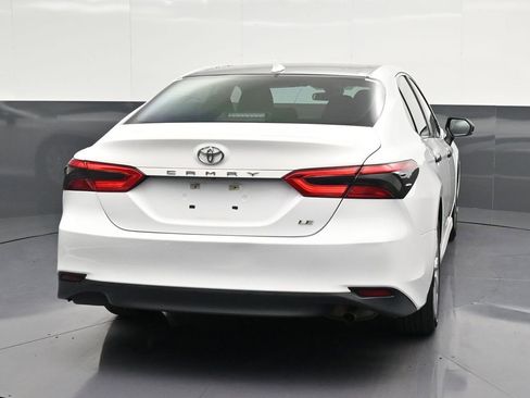Used 2019 Toyota Camry LE FWD image 2