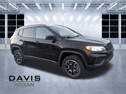 Used 2025 Jeep Compass Trailhawk w/ Trailhawk Elite Group