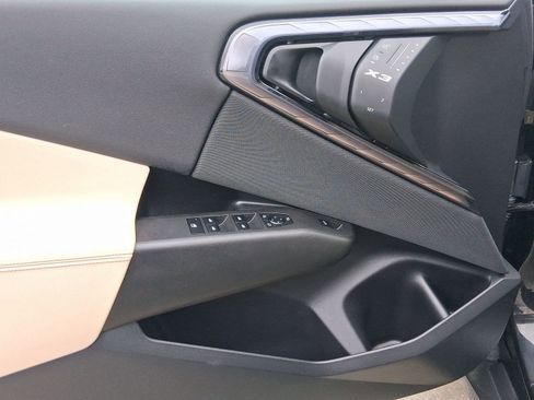 Used 2025 BMW X3 xDrive30i w/ Convenience Package image 13