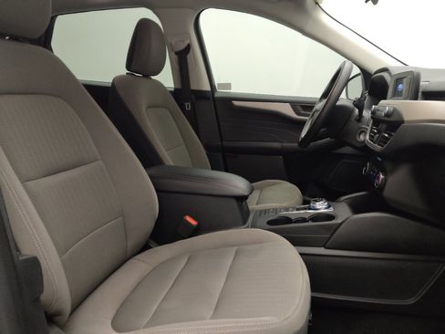 Used 2021 Ford Escape S image 21