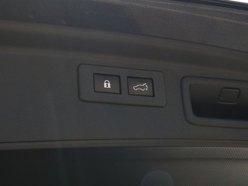 Used 2019 Subaru Forester Limited image 35