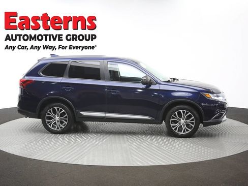 Used 2018 Mitsubishi Outlander ES AWD/4WD image 44