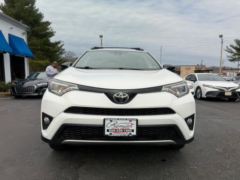 Used 2018 Toyota RAV4 SE w/ Power Extra Value Package image 2