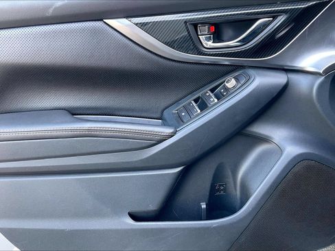 Used 2019 Subaru Crosstrek 2.0i Limited w/ Moonroof Package AWD/4WD image 17