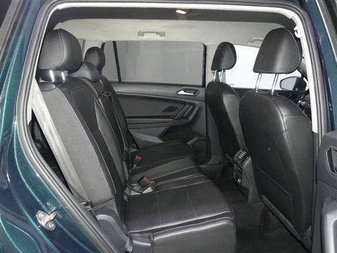 Used 2019 Volkswagen Tiguan SE image 28
