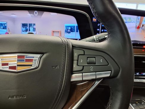 Certified 2023 Cadillac Escalade Sport Platinum w/ LPO, ONYX Package AWD/4WD image 32
