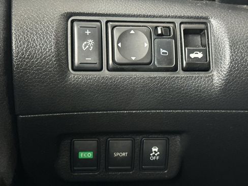 Used 2013 Nissan Sentra SR w/ Driver Pkg image 29